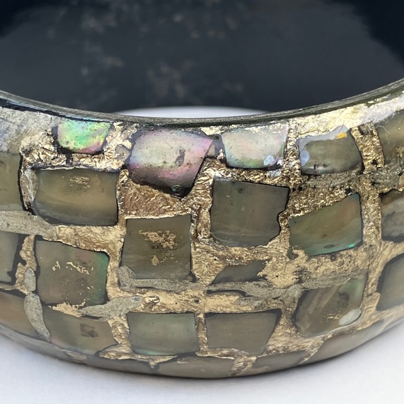 MOTHER OF PEARL MOSAIC INLAY ABALONE SHELL BANGLE BRACELET - Picture 3 of 5